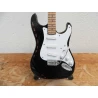 miniatuur gitaar Fender Stratocaster "Blackie" Eric Clapton Studio