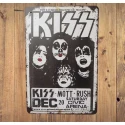 Wandbord  KISS \'Civic Arena 20-12-1975\'- Vintage Retro - Mancave - Wand Decoratie - Reclame Bord - Metalen bord