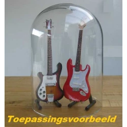 Glazen stolp voor onder andere  miniatuur gitaren