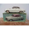 Vintage Car klassieke auto Buick Standaard Sedan met frictiemotor (in doos) "China 1962" met bijbehorende figuur