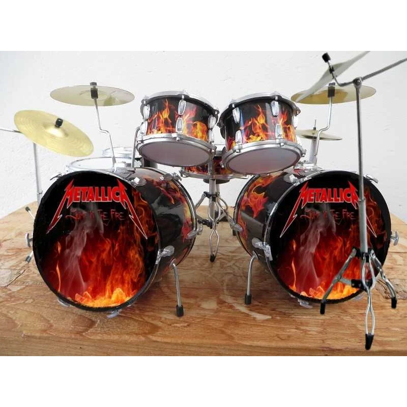 Metallica double deals bass drum