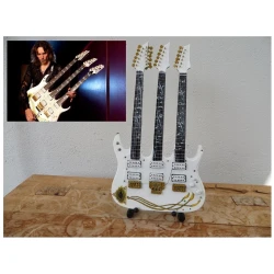 Miniature guitar Steve Vai...