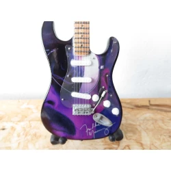 Miniature guitar Fender Stratocaster QUEEN - Freddie Mercury Purple Tribute - signed -