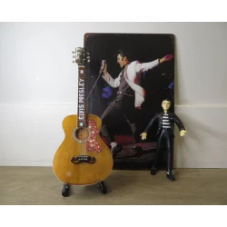 SET: Rock-Actionfigur Elvis Presley, Metallwandplatte und Gitarre GIBSON SJ-200 Elvis