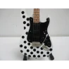 Guitare Fender Stratocaster Buddy GuyBuddy Guy Standard Stratocaster Maple Fingerboard Polka Dot Finish