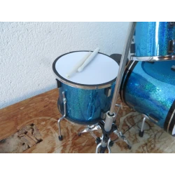 Schlagzeug von Nirvana NEUES Logo - Standardmodell blau