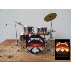 Drumstel van Metallica "Master of Puppets" - ZEER GEDETAILLEERD!
