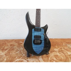 Guitare (Dream Theater) Music Man John Petrucci Majesty Bleu